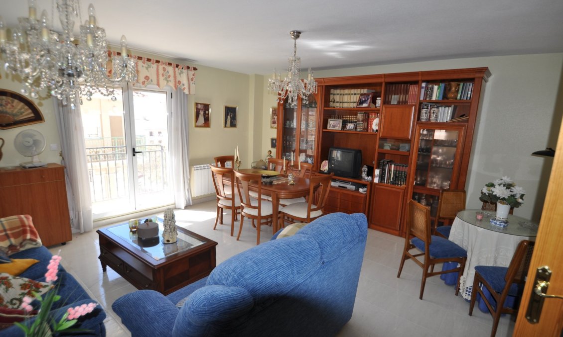 Revente - Appartement -
Pinoso - Inland