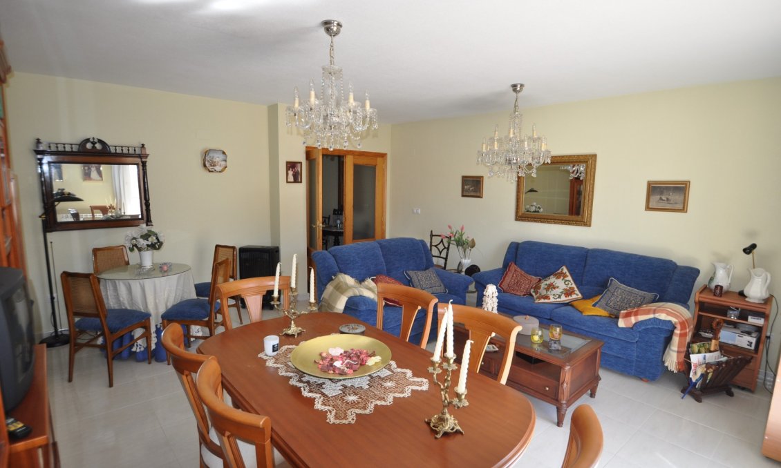 Revente - Appartement -
Pinoso - Inland