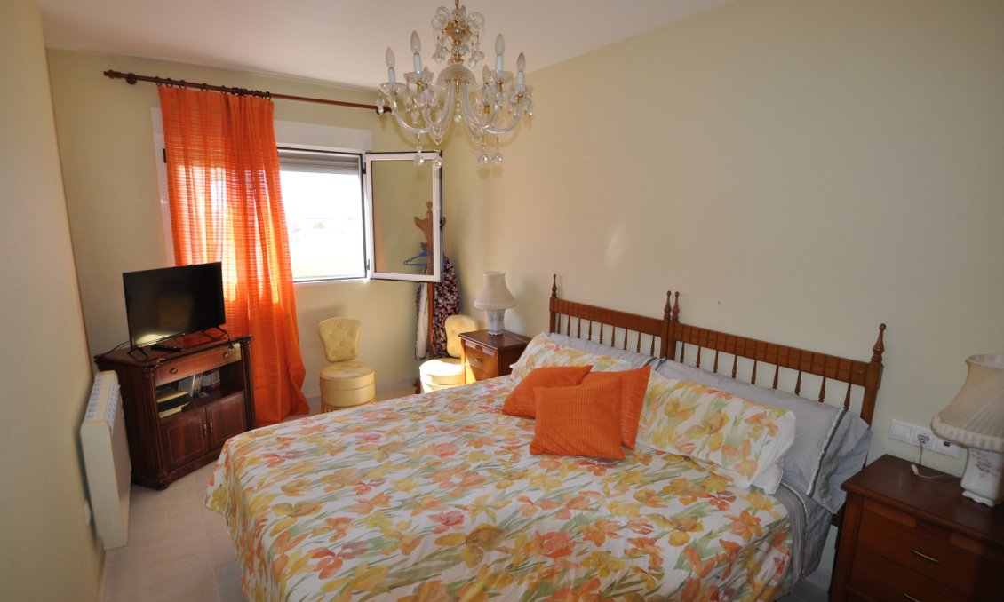Revente - Appartement -
Pinoso - Inland