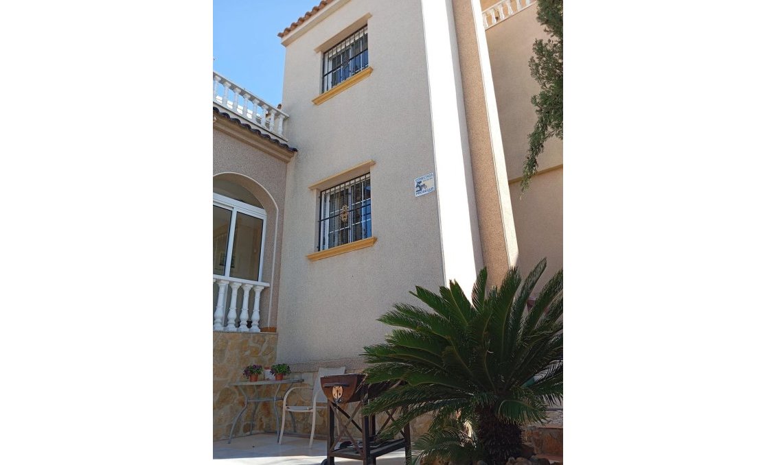Segunda mano - Bungalow -
Orihuela Costa - PAU 26