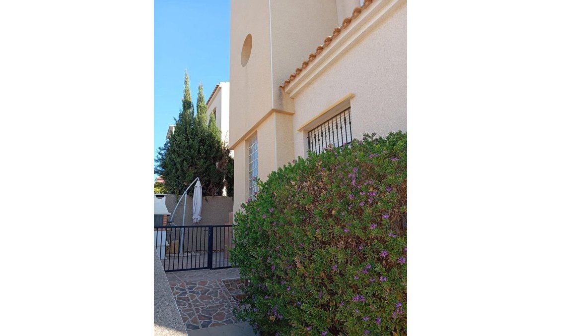 Segunda mano - Bungalow -
Orihuela Costa - PAU 26