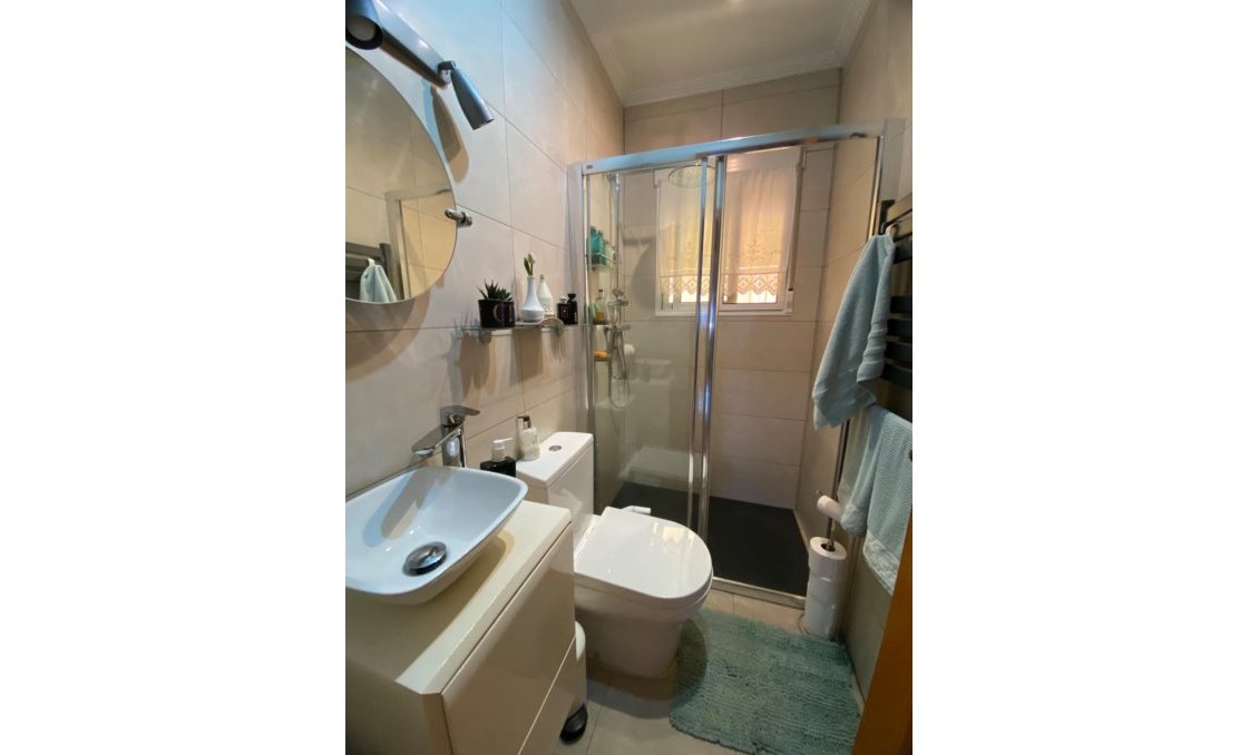 Revânzare - Duplex -
Algorfa