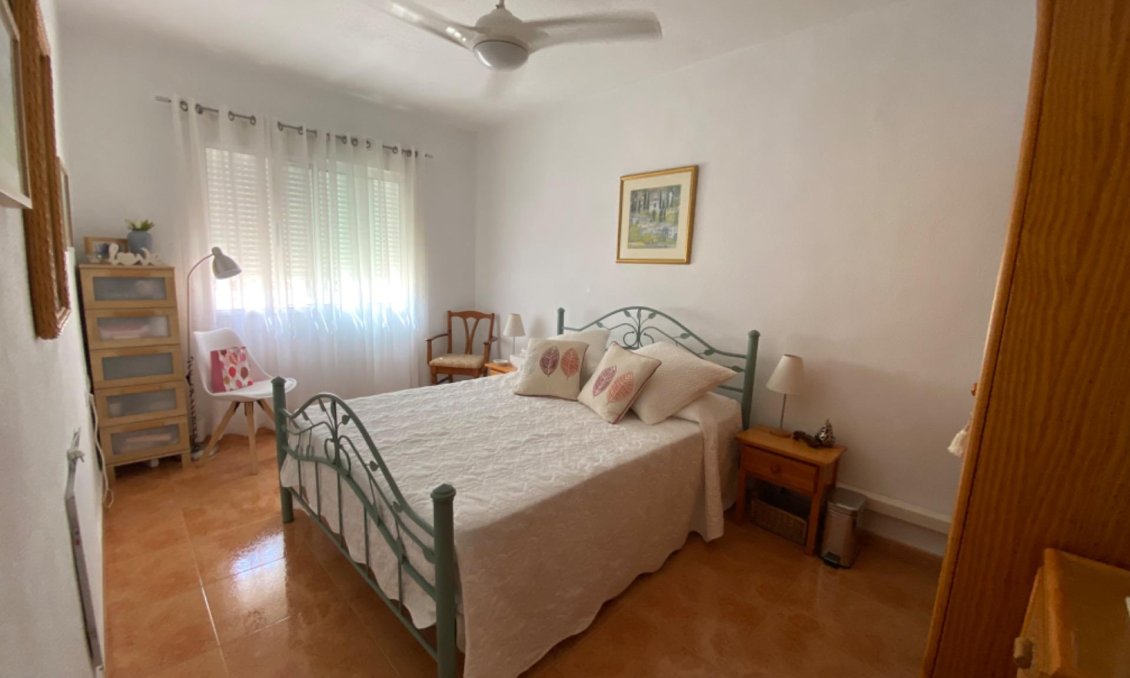 Revânzare - Duplex -
Algorfa