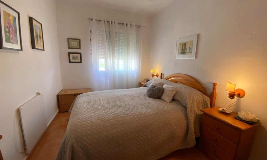 Revânzare - Duplex -
Algorfa