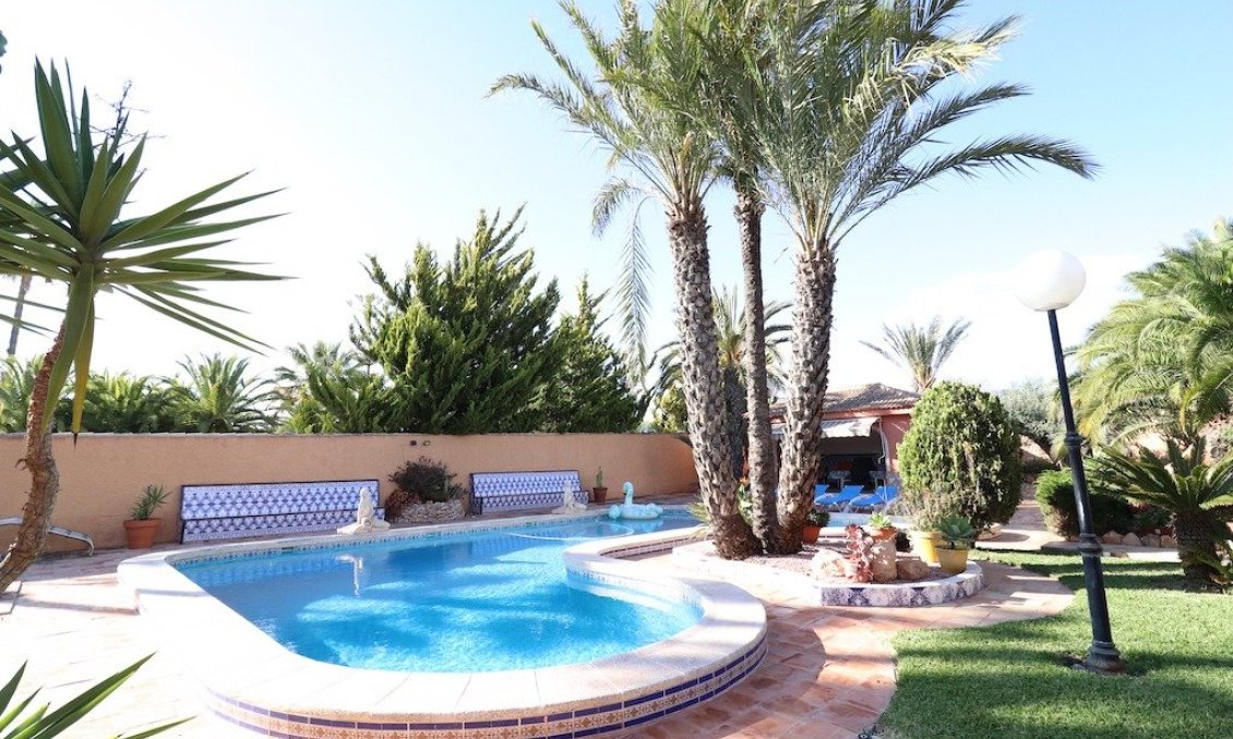 Segunda mano - Villa -
Torrevieja - Costa Blanca