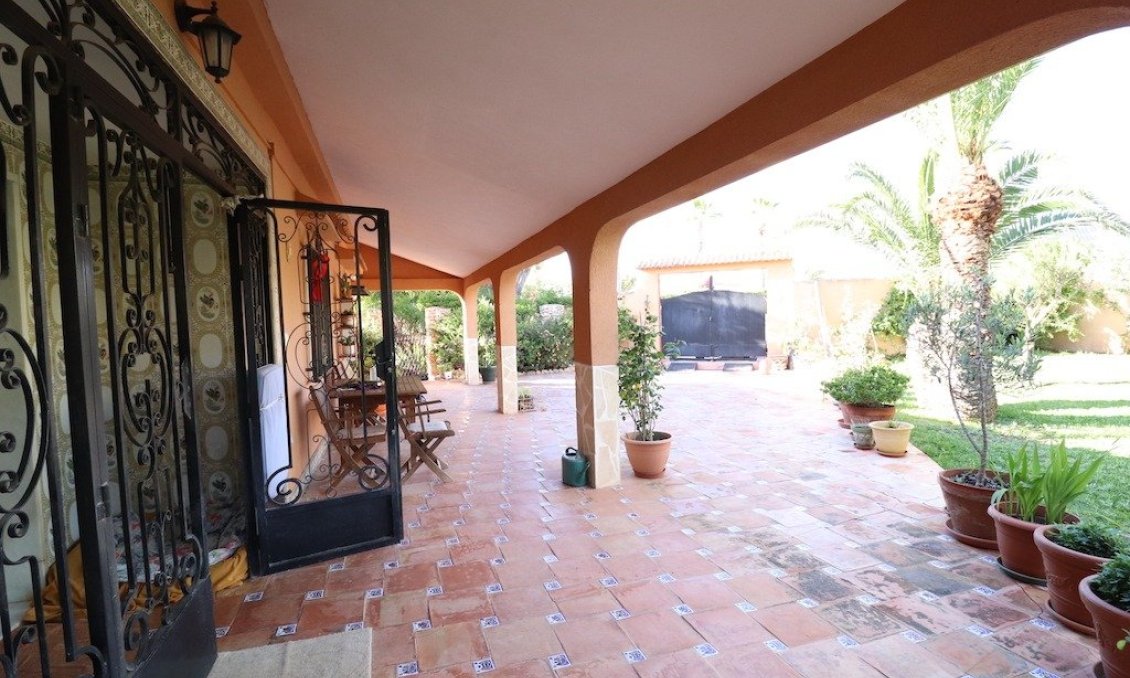 Segunda mano - Villa -
Torrevieja - Costa Blanca