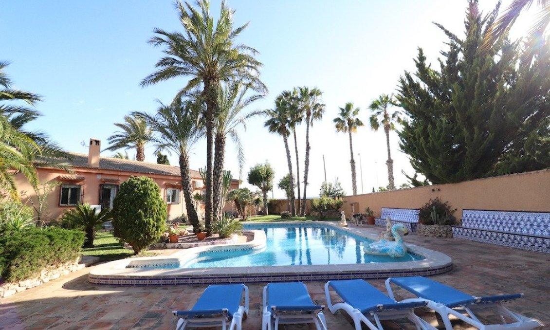 Segunda mano - Villa -
Torrevieja - Costa Blanca