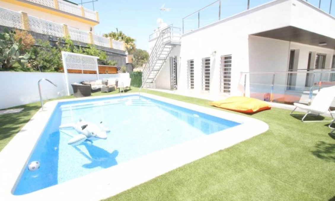 Segunda mano - Villa -
Orihuela Costa - Costa Blanca