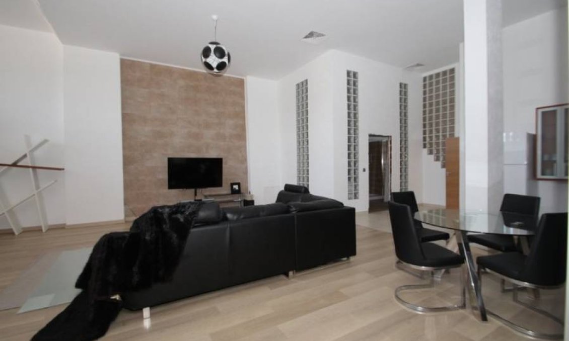 Segunda mano - Villa -
Orihuela Costa - Costa Blanca