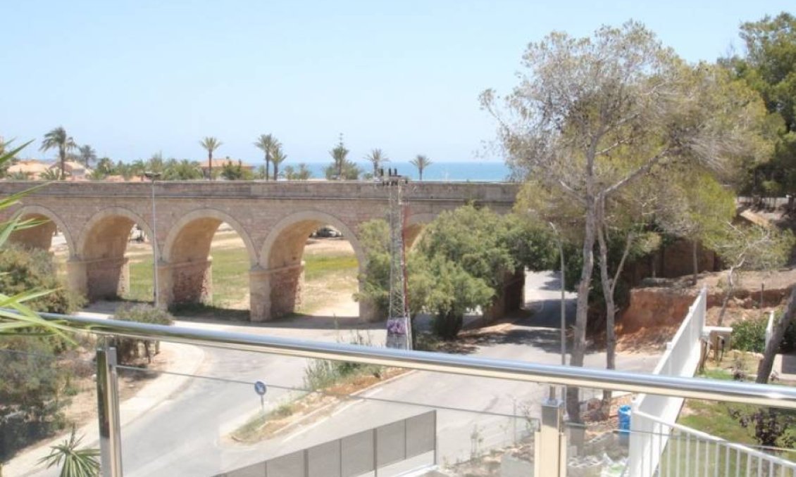 Segunda mano - Villa -
Orihuela Costa - Costa Blanca