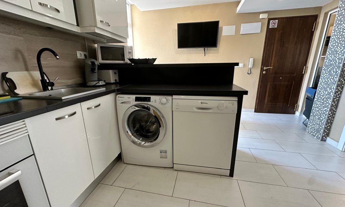 Segunda mano - Apartamento -
Torrevieja - Paseo Maritimo