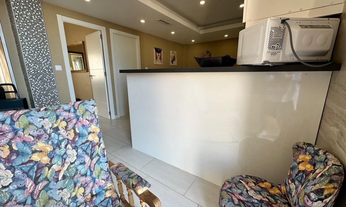 Segunda mano - Apartamento -
Torrevieja - Paseo Maritimo