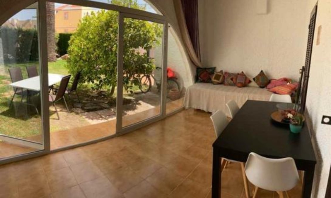 Segunda mano - Bungalow -
Las Mimosas - Inland