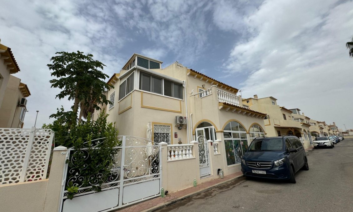 Segunda mano - Villa -
Orihuela Costa - Los Dolses