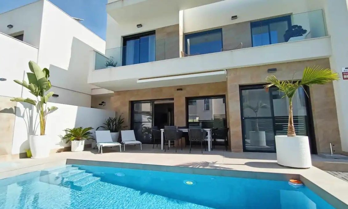 Segunda mano - Villa -
Los Montesinos - Costa Blanca