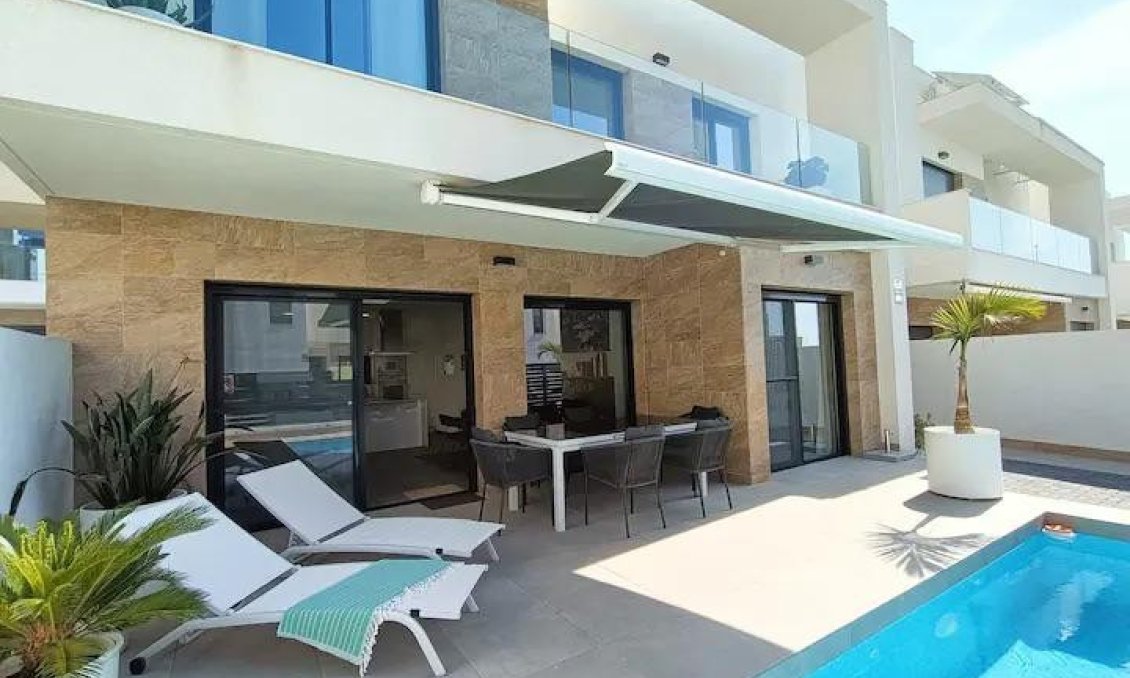 Segunda mano - Villa -
Los Montesinos - Costa Blanca