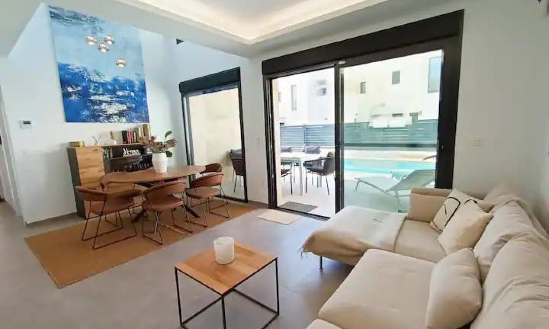 Segunda mano - Villa -
Los Montesinos - Costa Blanca