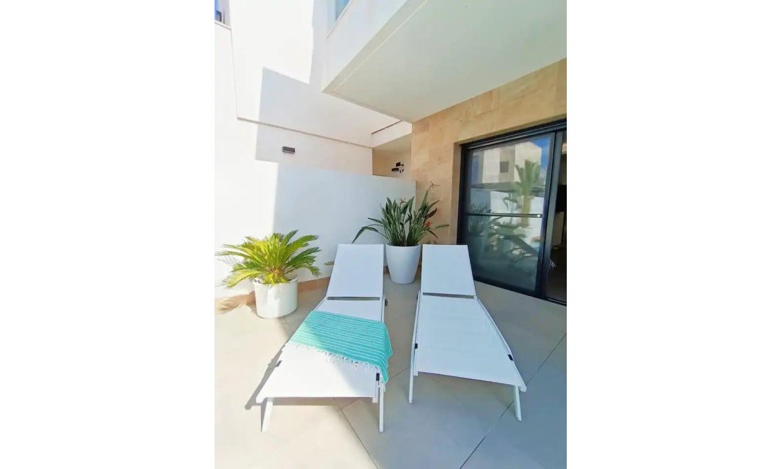 Segunda mano - Villa -
Los Montesinos - Costa Blanca