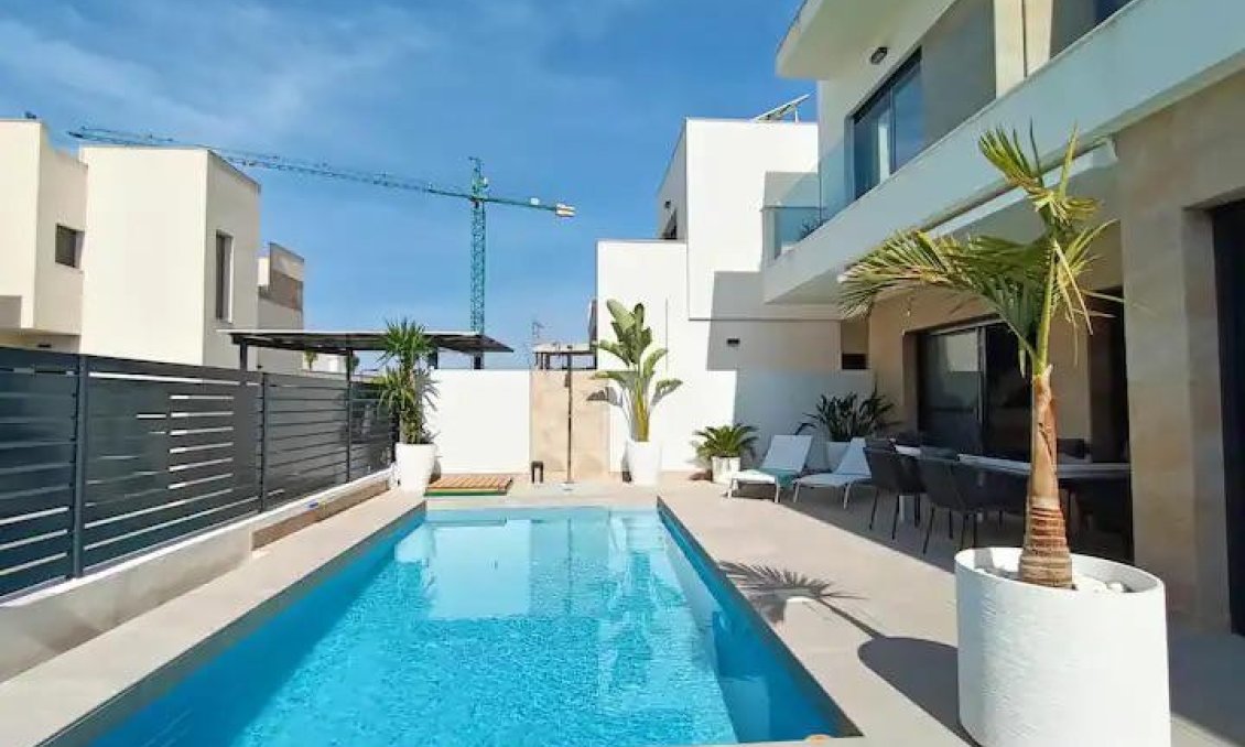 Segunda mano - Villa -
Los Montesinos - Costa Blanca