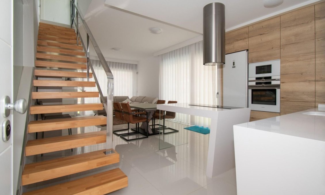 Wiederverkauf - Villa -
Mil Palmeras - Costa Blanca