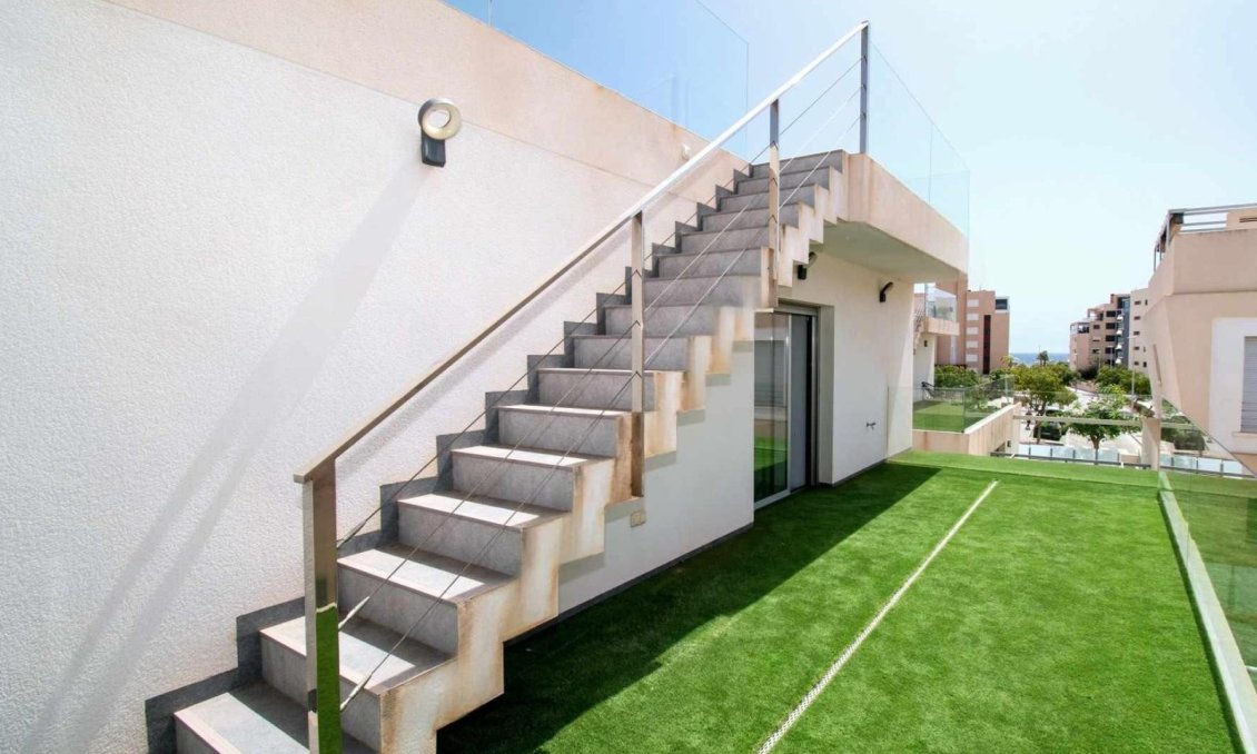 Wiederverkauf - Villa -
Mil Palmeras - Costa Blanca