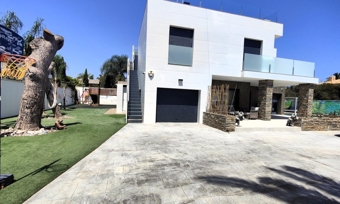 Segunda mano - Villa -
Cabo Roig - Costa Blanca