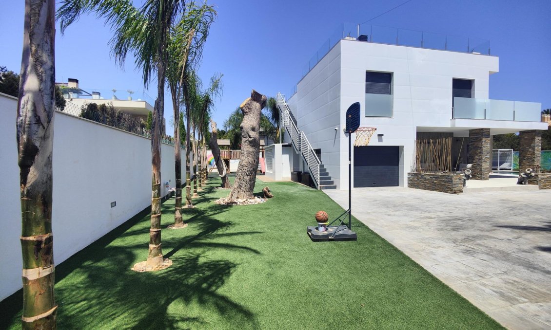 Segunda mano - Villa -
Cabo Roig - Costa Blanca