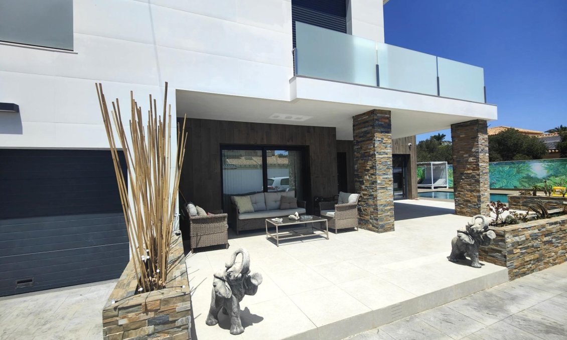 Segunda mano - Villa -
Cabo Roig - Costa Blanca