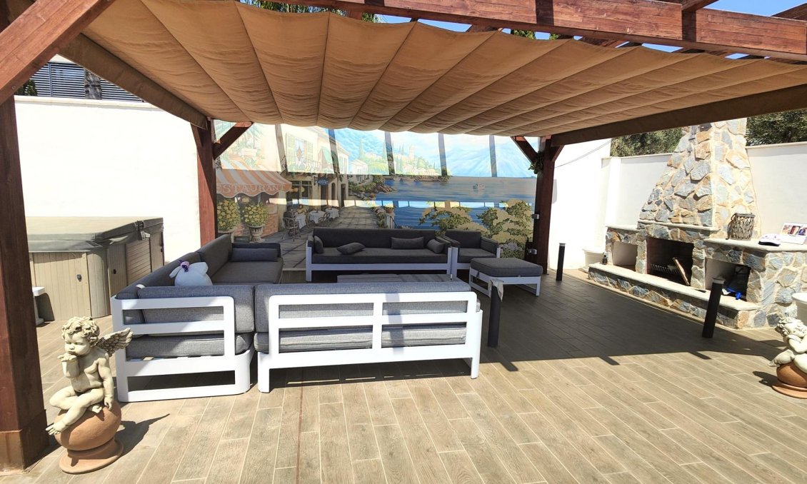 Segunda mano - Villa -
Cabo Roig - Costa Blanca