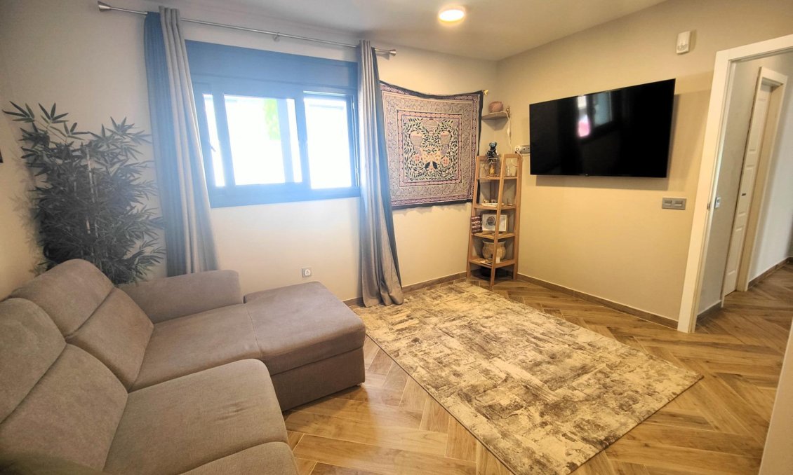 Segunda mano - Villa -
Cabo Roig - Costa Blanca