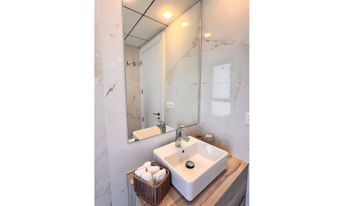 Segunda mano - Apartamento -
Benidorm - Poniente