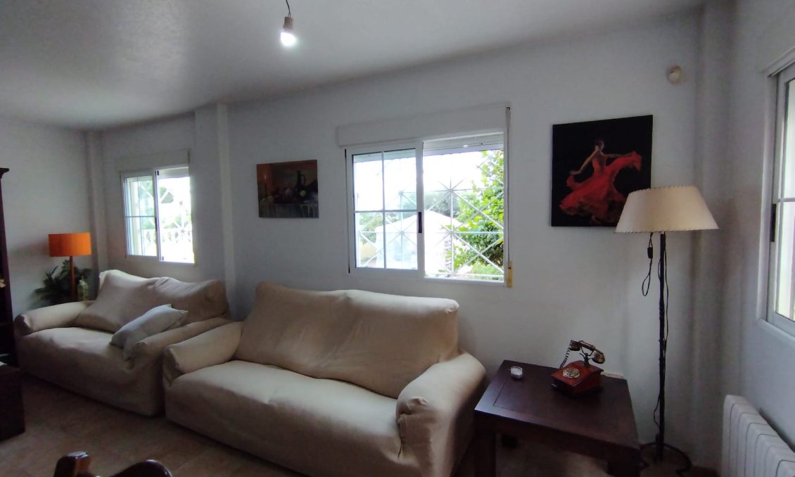Segunda mano - Villa -
Torrevieja - Costa Blanca