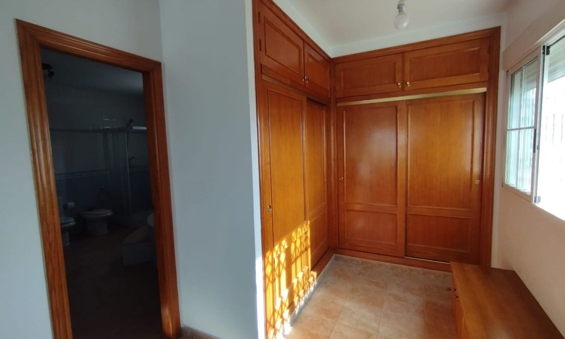 Segunda mano - Villa -
Torrevieja - Costa Blanca