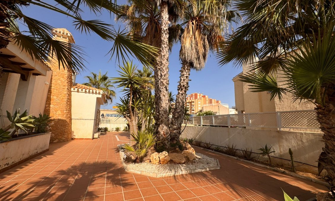 Resale - Villa -
La Manga del Mar Menor - Costa Calida