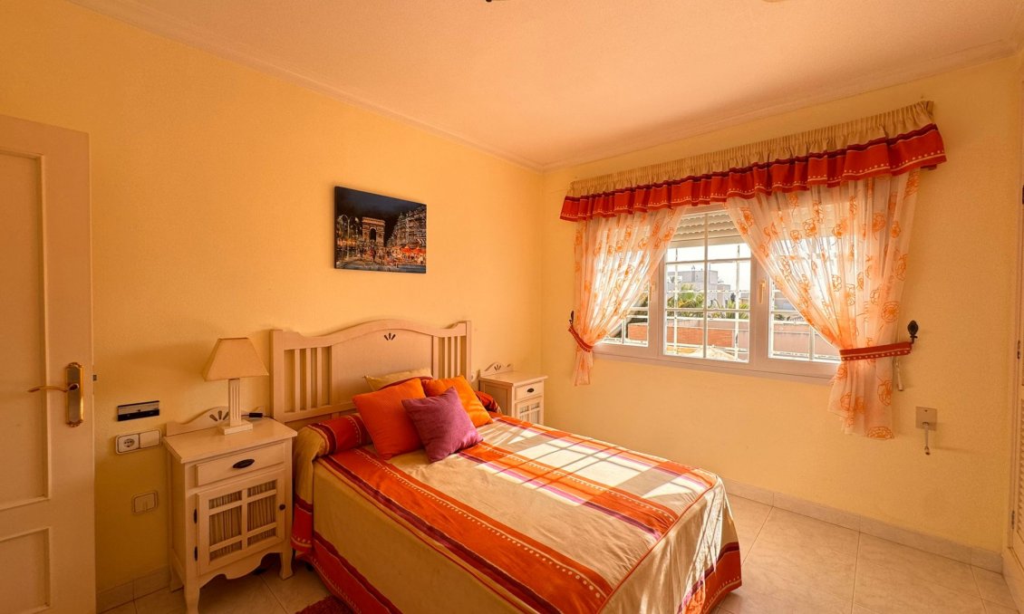 Resale - Villa -
La Manga del Mar Menor - Costa Calida