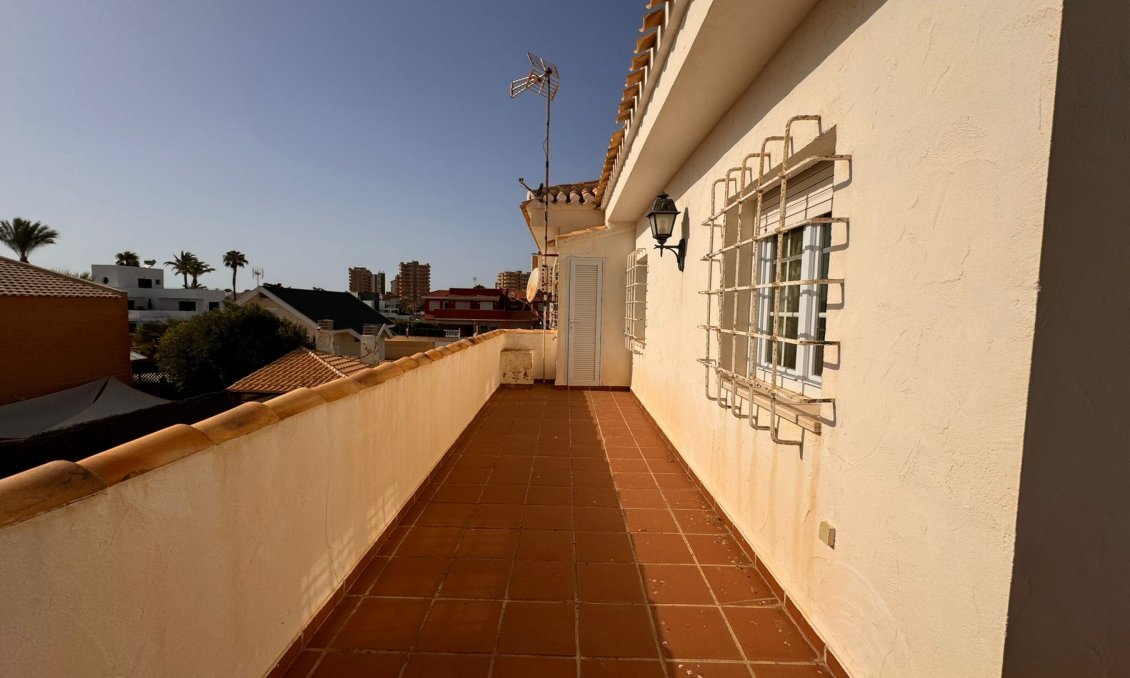 Resale - Villa -
La Manga del Mar Menor - Costa Calida