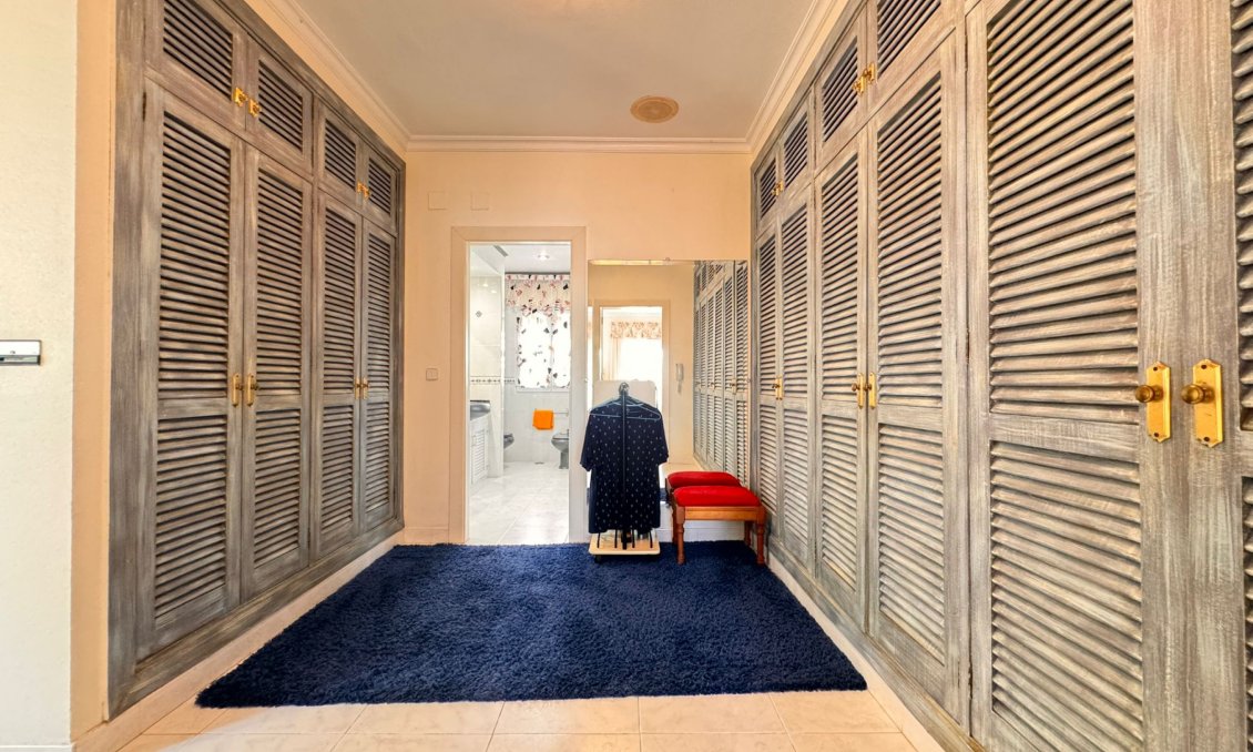 Resale - Villa -
La Manga del Mar Menor - Costa Calida