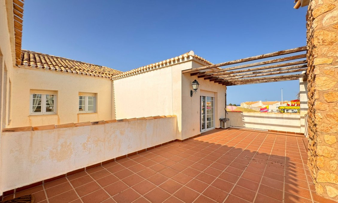 Resale - Villa -
La Manga del Mar Menor - Costa Calida