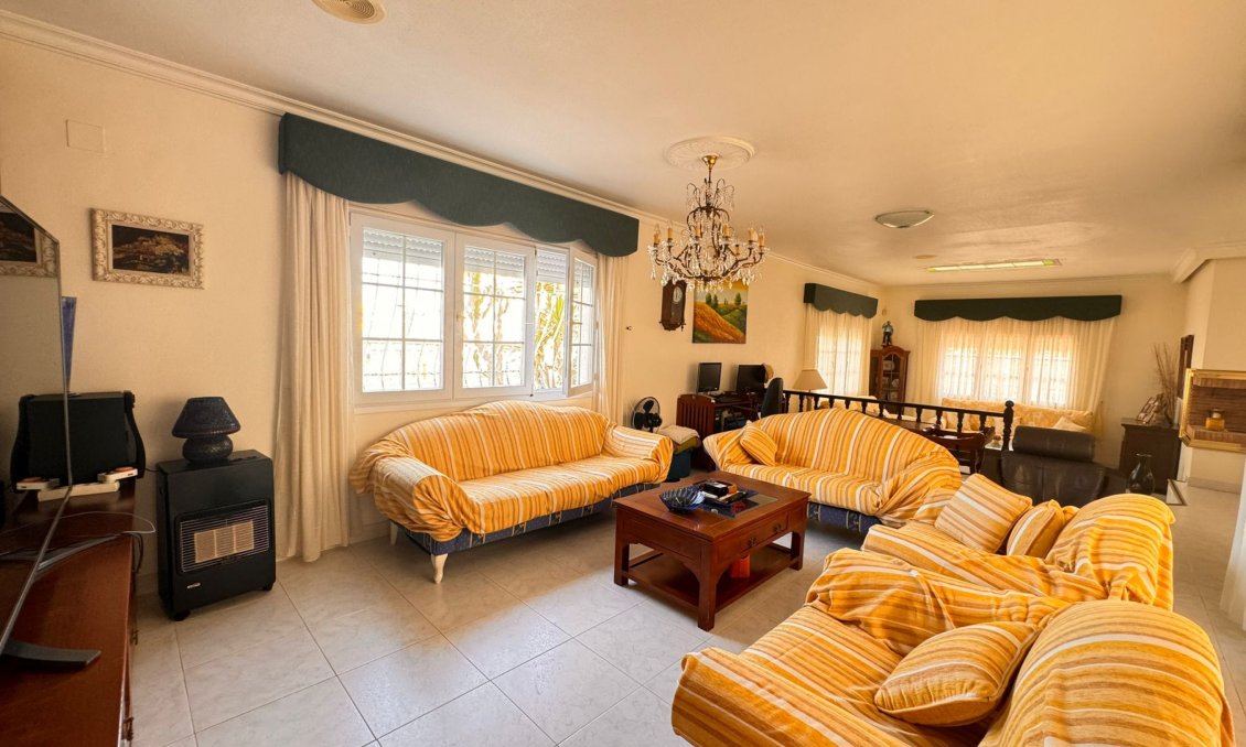 Resale - Villa -
La Manga del Mar Menor - Costa Calida