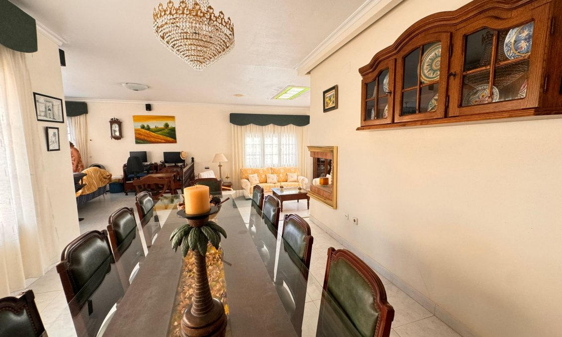 Resale - Villa -
La Manga del Mar Menor - Costa Calida