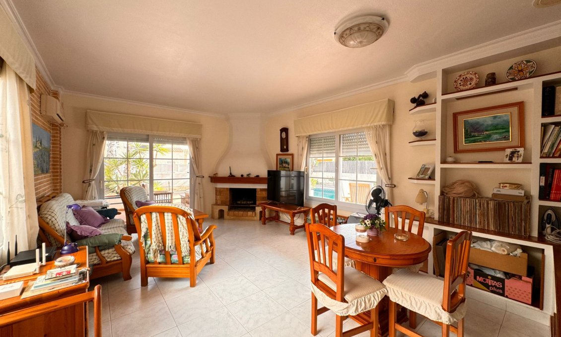 Resale - Villa -
La Manga del Mar Menor - Costa Calida