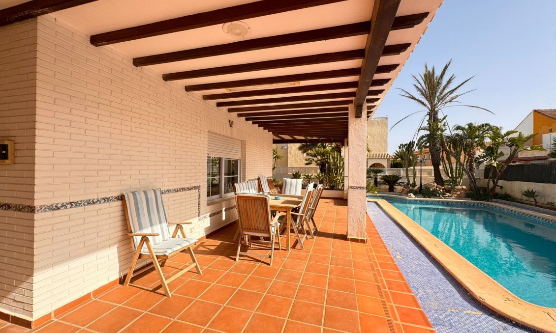 Resale - Villa -
La Manga del Mar Menor - Costa Calida