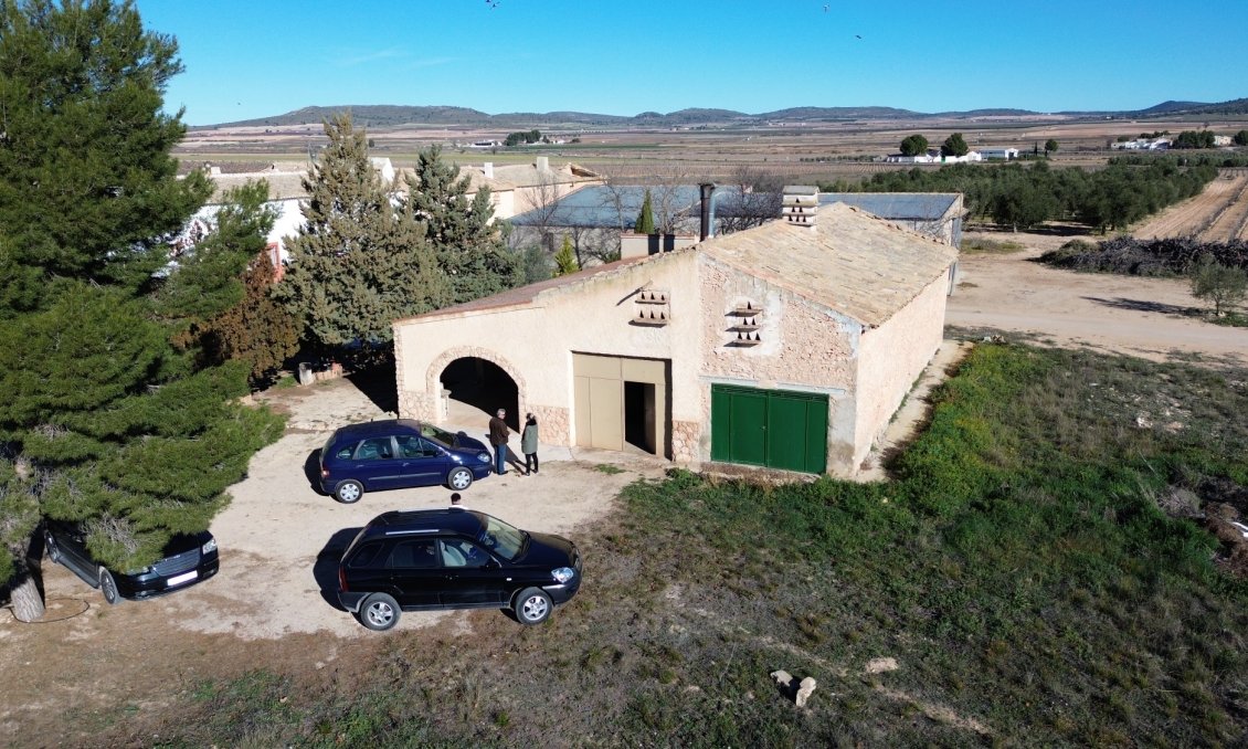 Segunda mano - Villa -
Yecla - Inland