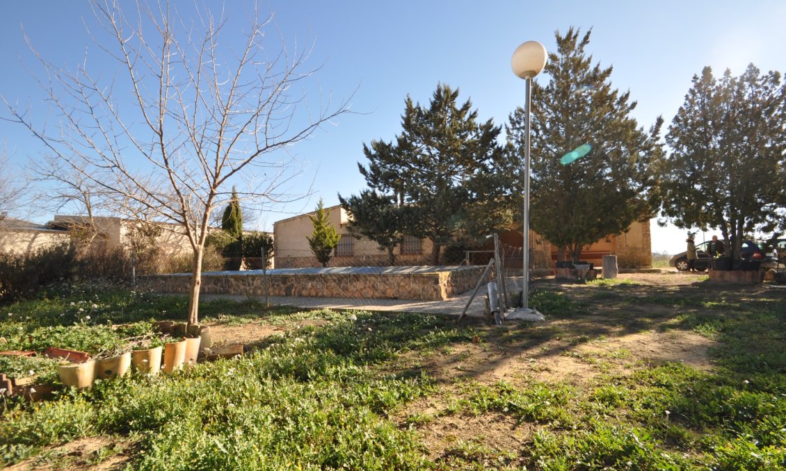 Segunda mano - Villa -
Yecla - Inland