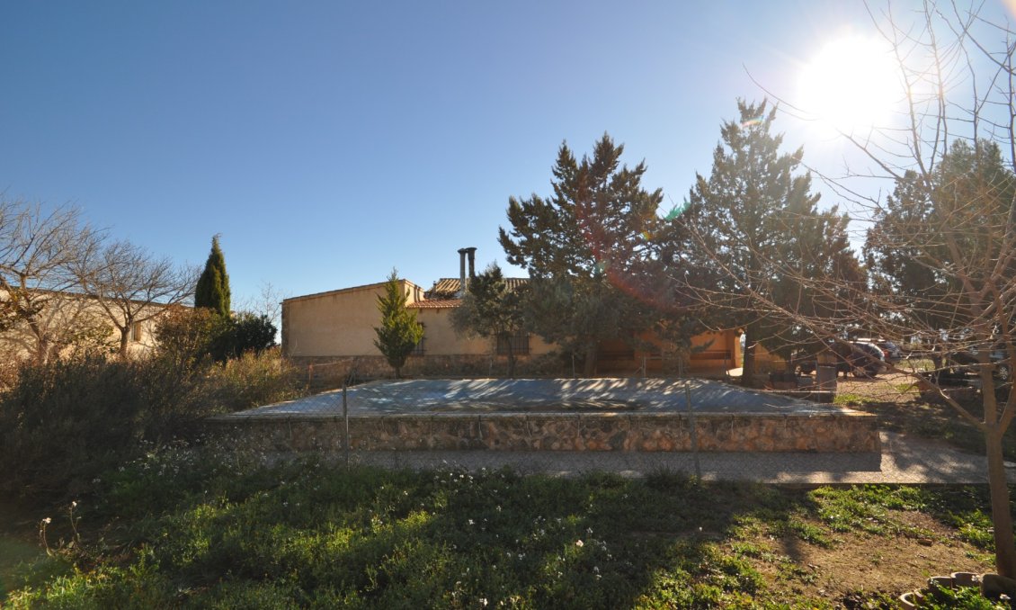 Segunda mano - Villa -
Yecla - Inland