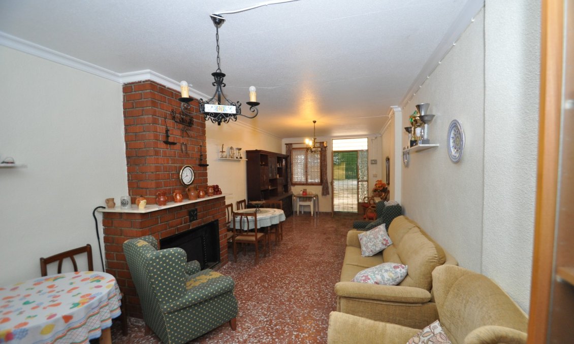 Segunda mano - Villa -
Yecla - Inland