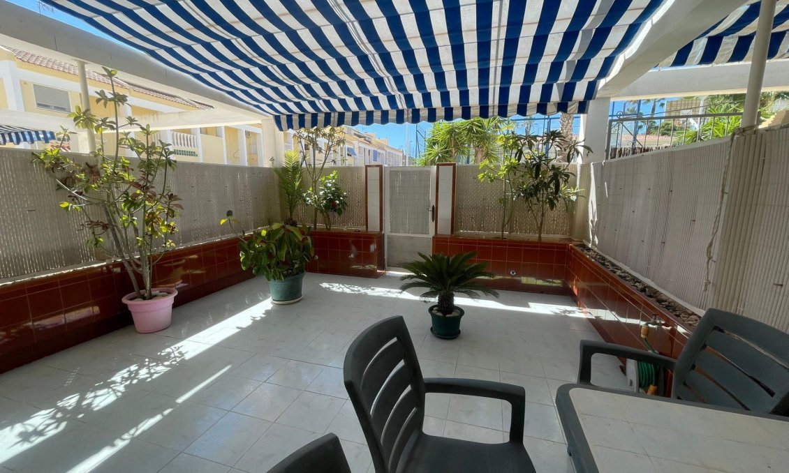 Segunda mano - Bungalow -
Torrevieja - Aguas Nuevas 2