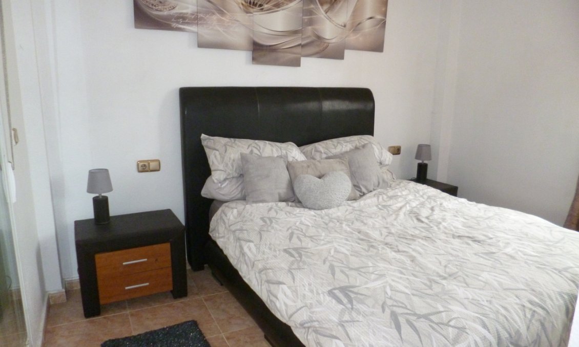 Segunda mano - Villa -
Playa Flamenca - Costa Blanca