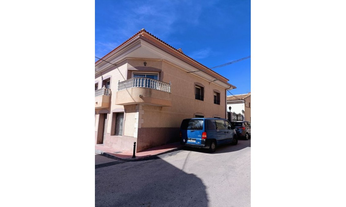 Segunda mano - Town House -
Algueña - Inland