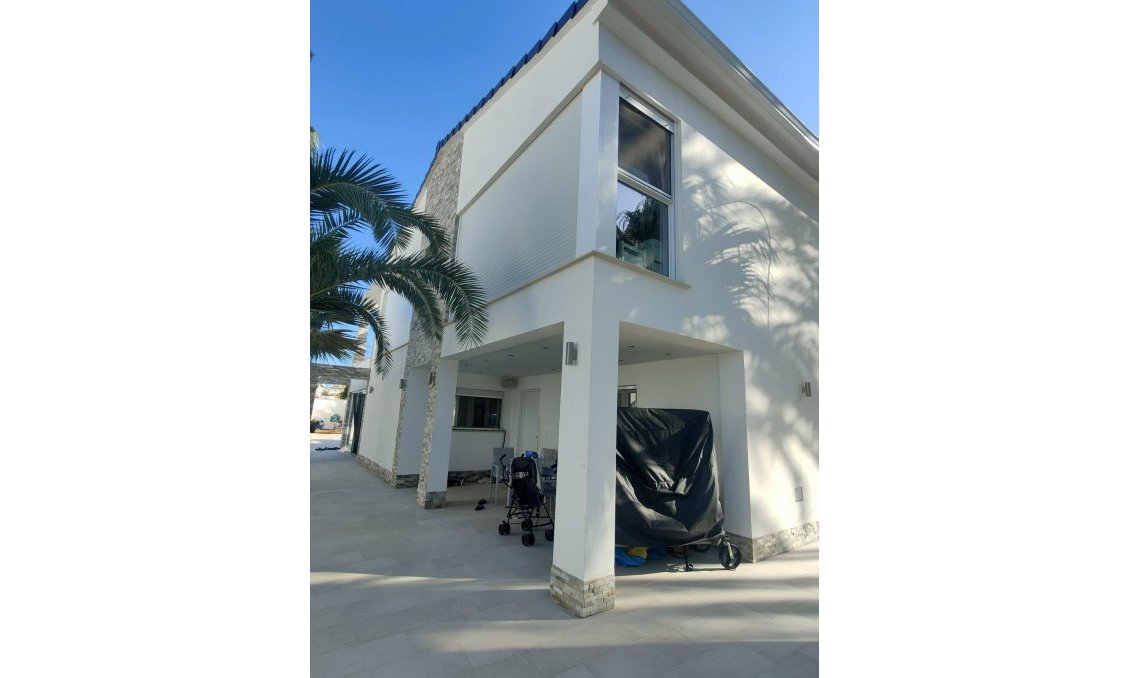 Segunda mano - Villa -
Orihuela Costa - La Zenia